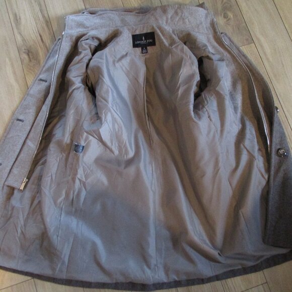 London Fog coat - Picture 7 of 10
